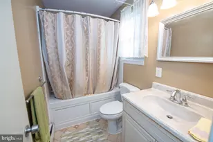 240 Clearfield Cir, Warminster, PA 18974 - Photo 30