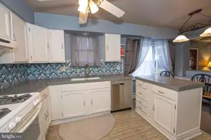 240 Clearfield Cir, Warminster, PA 18974 - Photo 14