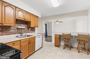 28 Chesapeake Dr, Newtown, PA 18940 - Photo 16