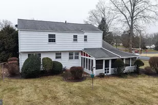 77 Lenape Dr, Doylestown, PA 18901 - Photo 2