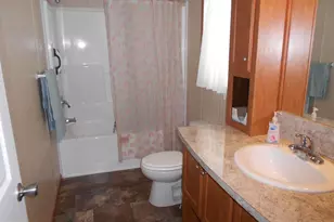 20 Laurel Run Dr, Quakertown, PA 18951 - Photo 12