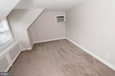 319 West Circle #B, Bristol, PA 19007 - Photo 8