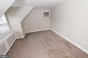 319 W Cir, Bristol, PA 19007 - Photo 8