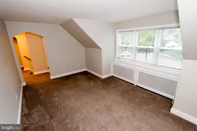 319 West Circle #B, Bristol, PA 19007 - Photo 6