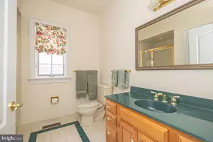 1710 Scott Dr, Newtown, PA 18940 - Photo 38