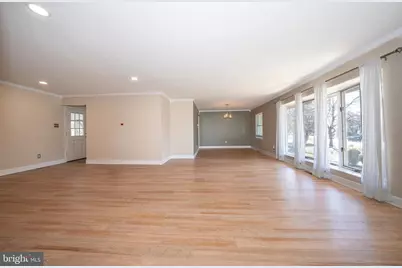 1539 W Bensalem Avenue, Bensalem, PA 19020 - Photo 4