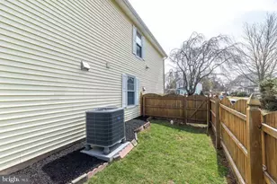 272 Stanford Pl, Newtown, PA 18940 - Photo 52