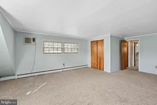 232 Forsythia Dr S, Levittown, PA 19056 - Photo 26