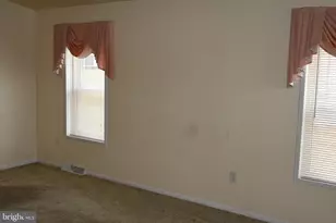 69 Maple Leaf Dr, Sellersville, PA 18960 - Photo 8