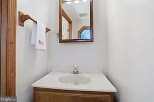 4400 Newportville Rd, Levittown, PA 19056 - Photo 18