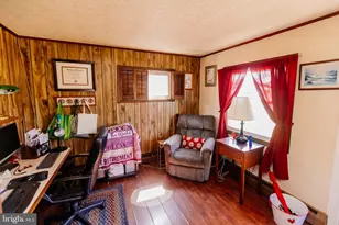 58 Nearwood Ln, Levittown, PA 19054 - Photo 22