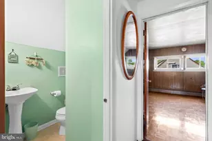 58 Nearwood Ln, Levittown, PA 19054 - Photo 20