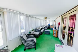 58 Nearwood Ln, Levittown, PA 19054 - Photo 36