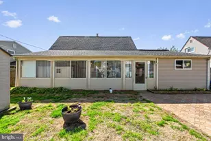 58 Nearwood Ln, Levittown, PA 19054 - Photo 30