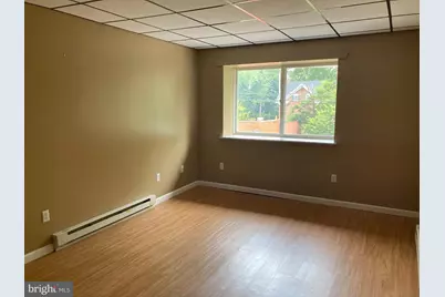 102 Delaware Road #APT 3, Riegelsville, PA 18077 - Photo 4