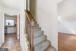 11 Maplewood Dr, Levittown, PA 19056 - Photo 22