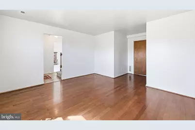 11 Maplewood Drive, Levittown, PA 19056 - Photo 6