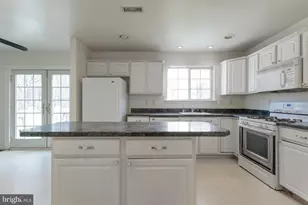 438 Durham Rd, Newtown, PA 18940 - Photo 6