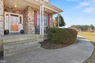 1525 Gateway Dr, Quakertown, PA 18951 - Photo 2