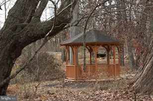 110 Pine Ln, Newtown, PA 18940 - Photo 20