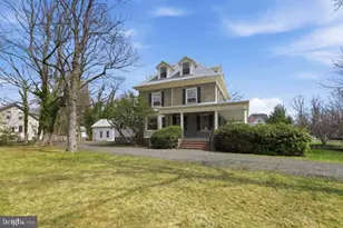 108 W Gillam, Langhorne, PA 19047 - Photo 4