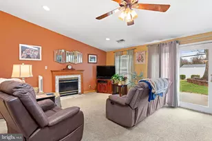 131 Lebbie Ln, Fairless Hills, PA 19030 - Photo 14