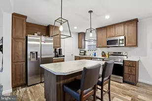 398 Laurel Run Dr, Quakertown, PA 18951 - Photo 6