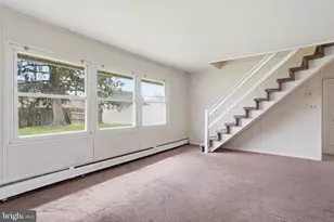 52 Inland Rd, Levittown, PA 19057 - Photo 8