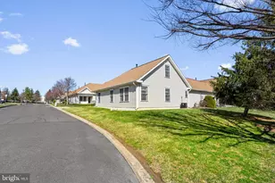 80 Avenrowe Ct, Fairless Hills, PA 19030 - Photo 26