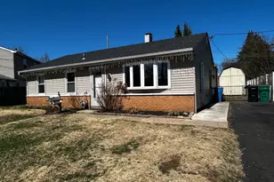 901 Spencer Dr, Croydon, PA 19021 - Photo 2