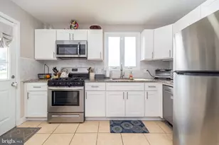 253 Luff Ln, Warminster, PA 18974 - Photo 6