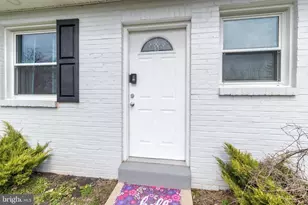 253 Luff Ln, Warminster, PA 18974 - Photo 2