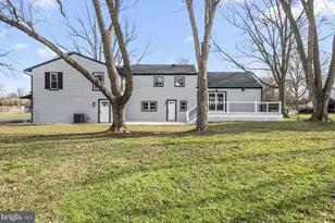 356 Magnolia Rd, Warminster, PA 18974 - Photo 32