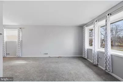 327 S Norristown Road, Warminster, PA 18974 - Photo 4