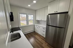 67 Horseshoe Ln, Levittown, PA 19055 - Photo 4