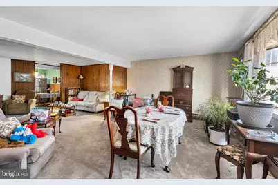 198 Northpark Drive, Levittown, PA 19054 - Photo 10