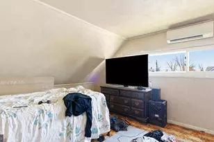 8 Inlet Rd, Levittown, PA 19057 - Photo 18