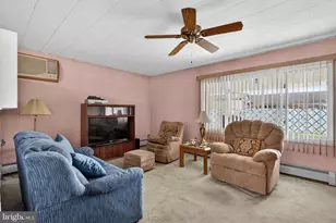 2 Silver Birch Ln, Levittown, PA 19055 - Photo 12