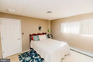 35 Mimosa Ln, Levittown, PA 19054 - Photo 22