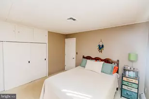 35 Mimosa Ln, Levittown, PA 19054 - Photo 24