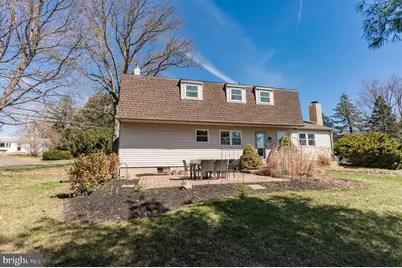 28 W Hillcrest Avenue, Chalfont, PA 18914 - Photo 8