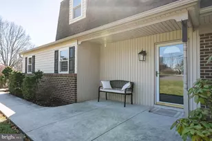 28 W Hillcrest Ave, Chalfont, PA 18914 - Photo 4