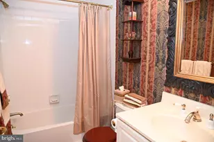 8200 Centennial Station, Warminster, PA 18974 - Photo 28