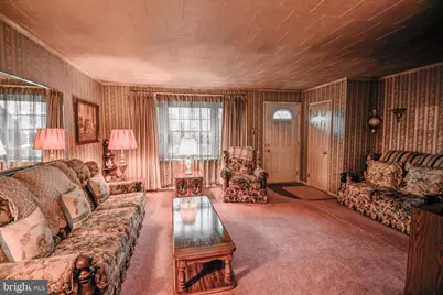 220 Hampshire Drive, Chalfont, PA 18914 - Photo 4