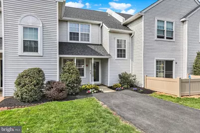 32 Craig Court, Newtown, PA 18940 - Photo 2
