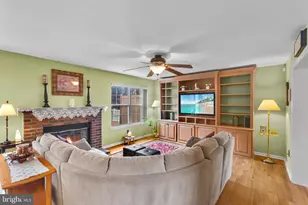 42 Devon Rd, Newtown, PA 18940 - Photo 8