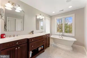 8 Quartermaster Rd, Holland, PA 18966 - Photo 30