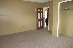 63 Maple Ln, Levittown, PA 19054 - Photo 20