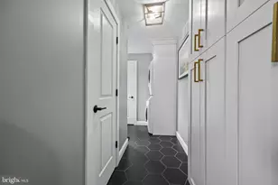 333 E Birch Dr, Morrisville, PA 19067 - Photo 18