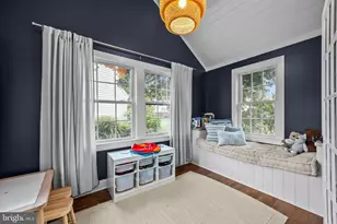 333 E Birch Dr, Morrisville, PA 19067 - Photo 10